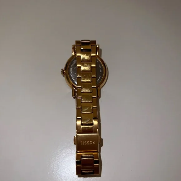 FOSSIL WATCH WOMENS - Picture 3 of 3
